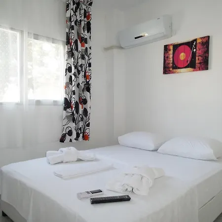 Гостьовий будинок Fullmoon Rooms Cesme *