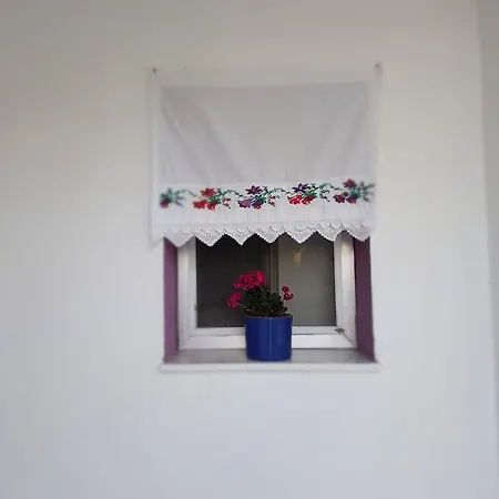 Fullmoon Rooms Cesme Гостьовий будинок Чешме