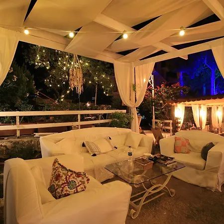 Fullmoon Rooms Cesme Gasthof *