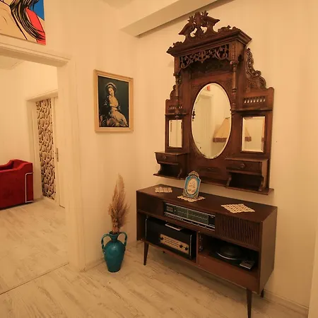 Fullmoon Rooms Cesme Чешме